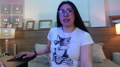 Snapshot of francisca_vera chatting on 06/13/26, 12:08 francisca_vera online show from 06/13/26, 12:08