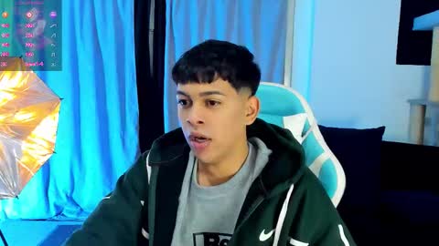 Snapshot of franco_rizzo01 chatting on 10/26/25, 04:40 frank online show from 10/26/25, 04:40