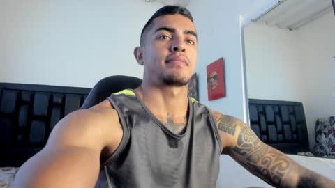 Snapshot of franco_ruiz_ chatting on 12/13/24, 03:43 franco online show from 12/13/24, 03:43