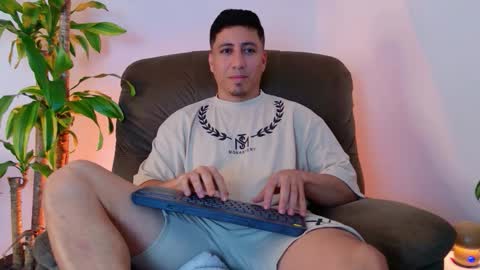 Snapshot of francodelacruz chatting on 11/01/25, 03:52 Francum online show from 11/01/25, 03:52