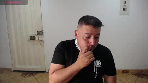 Juan online show from 06/08/26, 01:28