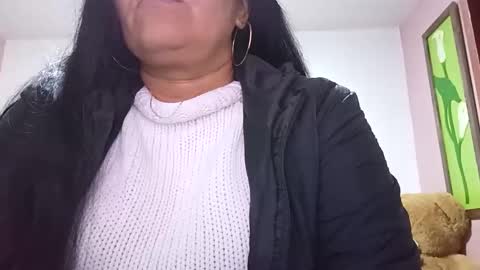 Snapshot of francy_froz chatting on 10/15/25, 01:28 francy froz online show from 10/15/25, 01:28