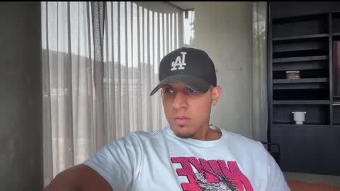 Frank online show from 11/25/25, 07:36