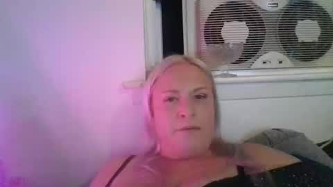 Snapshot of frankbritt chatting on 10/10/25, 05:28 frankbritt online show from 10/10/25, 05:28