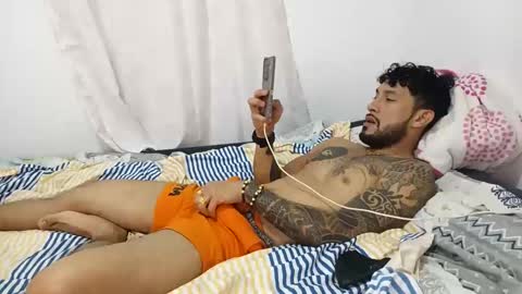 Snapshot of frankdanielsmolano chatting on 06/09/26, 04:35 frankdanielsmolano online show from 06/09/26, 04:35