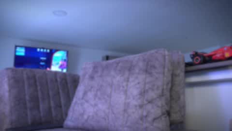 Frank Farrell. Hey remember to give me a thumbs up Ty online show from 10/09/25, 07:56