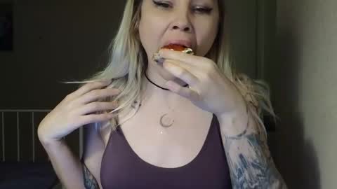 Franky online show from 01/01/25, 03:46