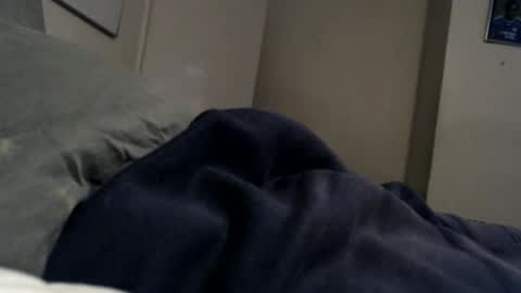 Snapshot of frankiel745 chatting on 11/02/25, 05:04 frankiel745 online show from 11/02/25, 05:04