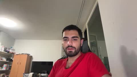 Snapshot of frankkcastlee168 chatting on 10/30/25, 02:02 Frank online show from 10/30/25, 02:02