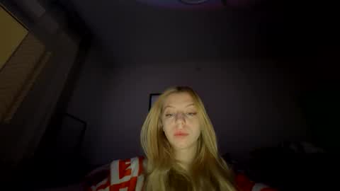Snapshot of franny_fresh chatting on 02/24/26, 06:06 franny_fresh online show from 02/24/26, 06:06