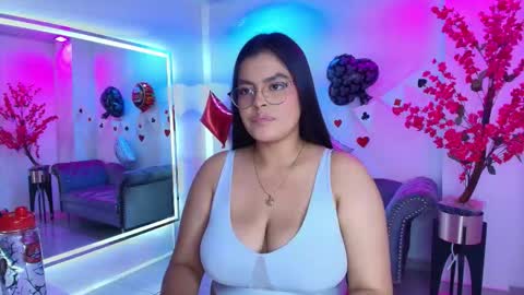 Snapshot of franshesca_buller chatting on 02/14/26, 07:32 Franshesca online show from 02/14/26, 07:32