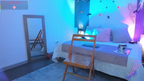 Snapshot of fransheskarossi chatting on 10/22/25, 12:27 Fransheska online show from 10/22/25, 12:27