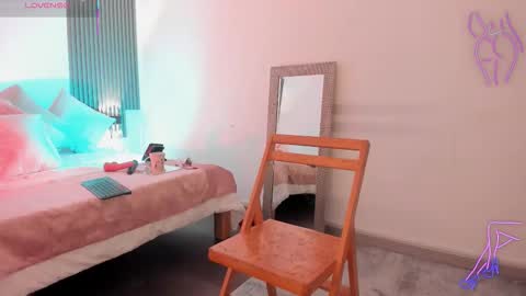 Snapshot of fransheskarossi chatting on 11/13/25, 12:48 Fransheska online show from 11/13/25, 12:48