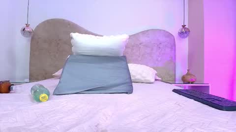 Snapshot of franyeli_5 chatting on 11/13/25, 07:24 FRANYELY online show from 11/13/25, 07:24