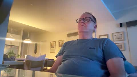 franzmontyhe online show from 09/18/25, 02:30