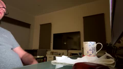 franzmontyhe online show from 10/12/25, 05:01