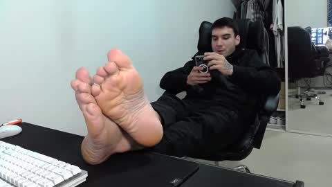 Fraser online show from 11/26/25, 09:43