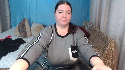 frau_becky online show from 02/20/25, 02:13