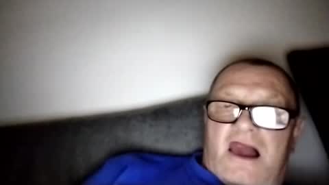 Wolfi online show from 03/01/25, 07:30