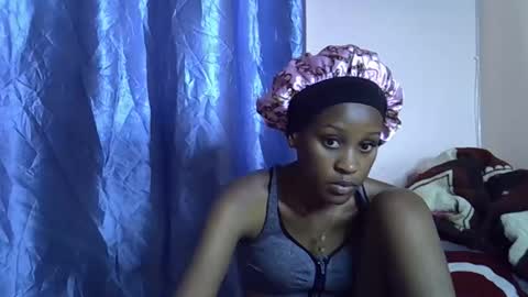 Snapshot of freakie_sissy chatting on 11/06/25, 11:00 kiki online show from 11/06/25, 11:00