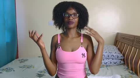 Nessa-Independent model online show from 12/08/24, 06:22