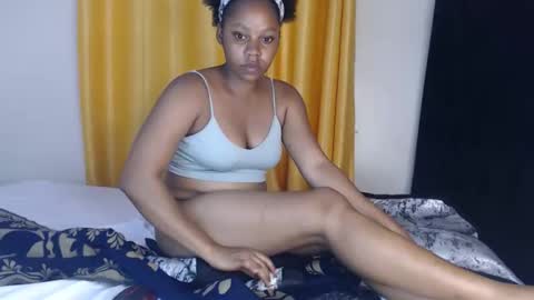 Snapshot of freaky216738 chatting on 04/29/26, 02:21 freakyLucy online show from 04/29/26, 02:21