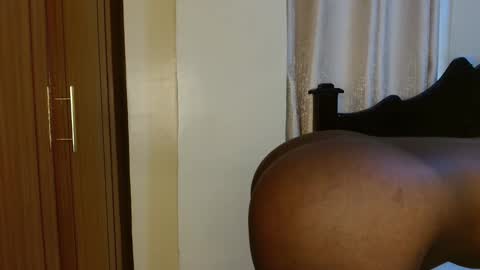 Snapshot of freaky_ass chatting on 12/01/25, 05:45 Berry online show from 12/01/25, 05:45