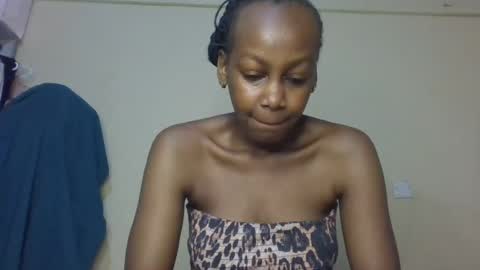 freaky_beauty online show from 06/18/26, 04:35