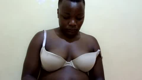Snapshot of freaky_dolly chatting on 02/11/25, 06:01 freaky_dolly online show from 02/11/25, 06:01