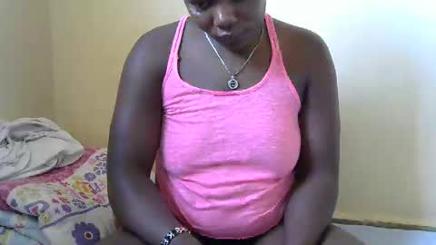 Snapshot of freaky_dolly chatting on 03/02/25, 11:29 freaky_dolly online show from 03/02/25, 11:29