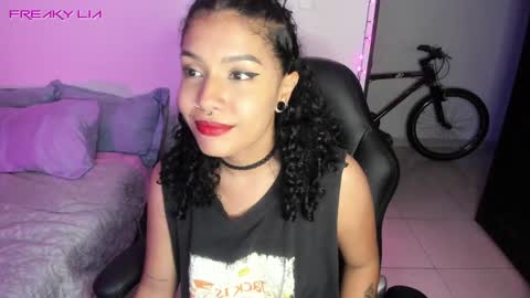 Lia Gomez online show from 01/08/25, 02:46