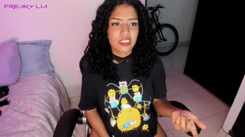 Lia Gomez online show from 01/28/25, 11:07
