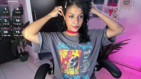 Lia Gomez online show from 09/11/25, 10:54