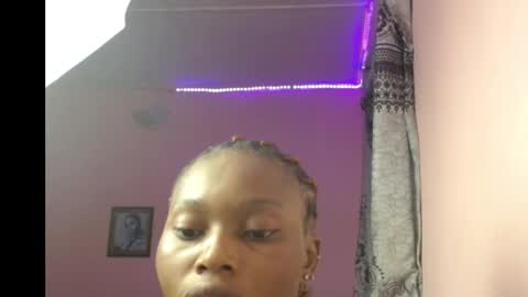 Snapshot of freaky_luna chatting on 10/22/25, 02:34 luna online show from 10/22/25, 02:34