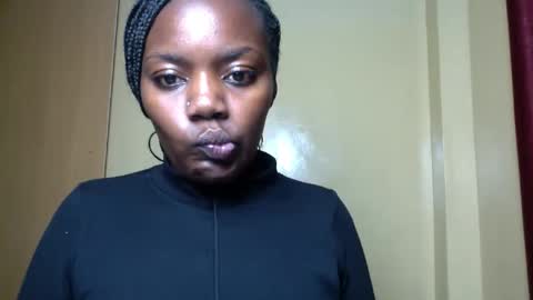 Snapshot of freaky_lyne chatting on 06/08/26, 01:33 Lyne online show from 06/08/26, 01:33