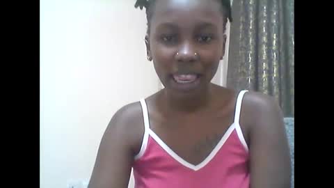 Snapshot of freaky_shade chatting on 02/16/26, 11:17 freaky_shade online show from 02/16/26, 11:17