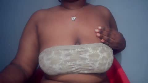 Snapshot of freaky_slut5 chatting on 01/14/26, 04:07 freaky slut5 online show from 01/14/26, 04:07