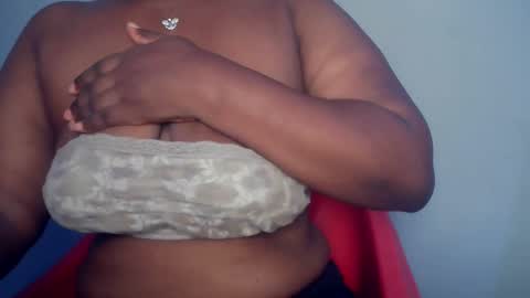 Snapshot of freaky_slut5 chatting on 01/15/26, 04:06 freaky slut5 online show from 01/15/26, 04:06