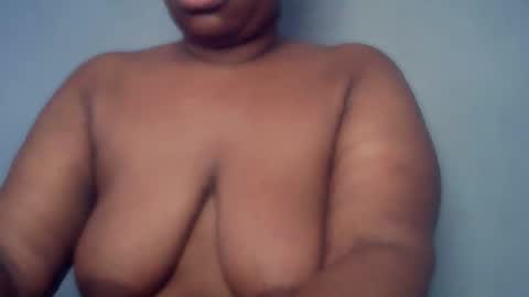 Snapshot of freaky_slut5 chatting on 02/02/26, 04:00 freaky slut5 online show from 02/02/26, 04:00