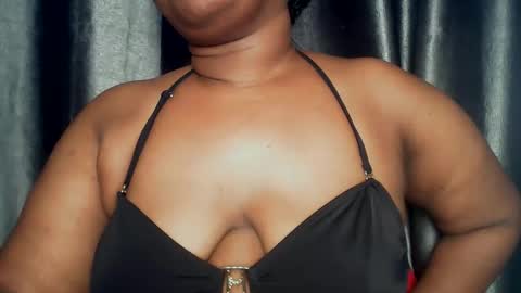 Snapshot of freaky_slut5 chatting on 03/19/26, 04:38 freaky slut5 online show from 03/19/26, 04:38