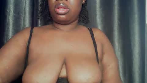 Snapshot of freaky_slut5 chatting on 04/09/26, 04:23 freaky slut5 online show from 04/09/26, 04:23