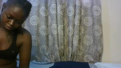 Snapshot of freakybeauties chatting on 10/24/25, 07:27 Freakies online show from 10/24/25, 07:27