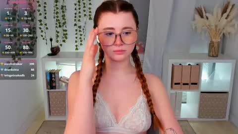 Diyana online show from 03/08/25, 03:17