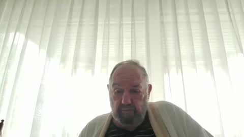 Snapshot of fredaldavid chatting on 10/12/25, 10:25 David Fredal online show from 10/12/25, 10:25