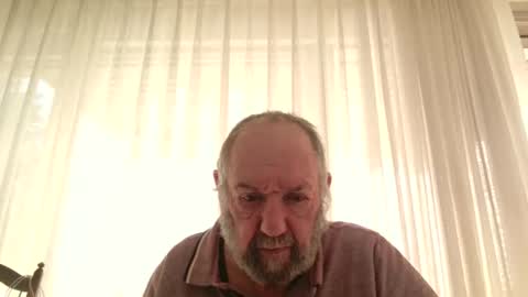 Snapshot of fredaldavid chatting on 11/06/25, 11:11 David Fredal online show from 11/06/25, 11:11