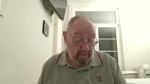 Snapshot of fredaldavid chatting on 02/19/26, 06:04 David Fredal online show from 02/19/26, 06:04