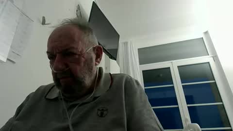 Snapshot of fredaldavid chatting on 02/22/26, 05:33 David Fredal online show from 02/22/26, 05:33