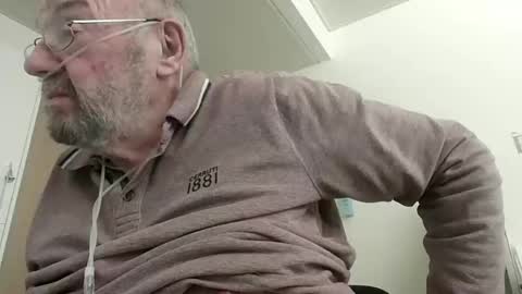 Snapshot of fredaldavid chatting on 03/03/26, 08:15 David Fredal online show from 03/03/26, 08:15