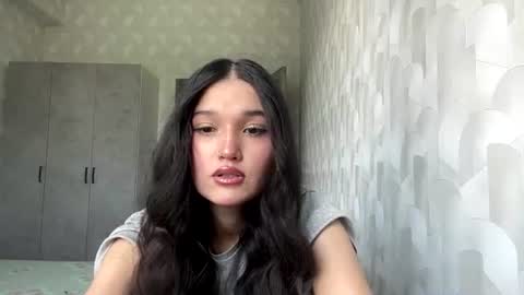 Snapshot of fredamedora chatting on 06/13/26, 05:05 Mia online show from 06/13/26, 05:05
