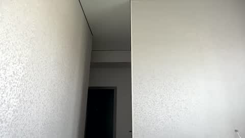 Mia online show from 07/07/26, 06:47